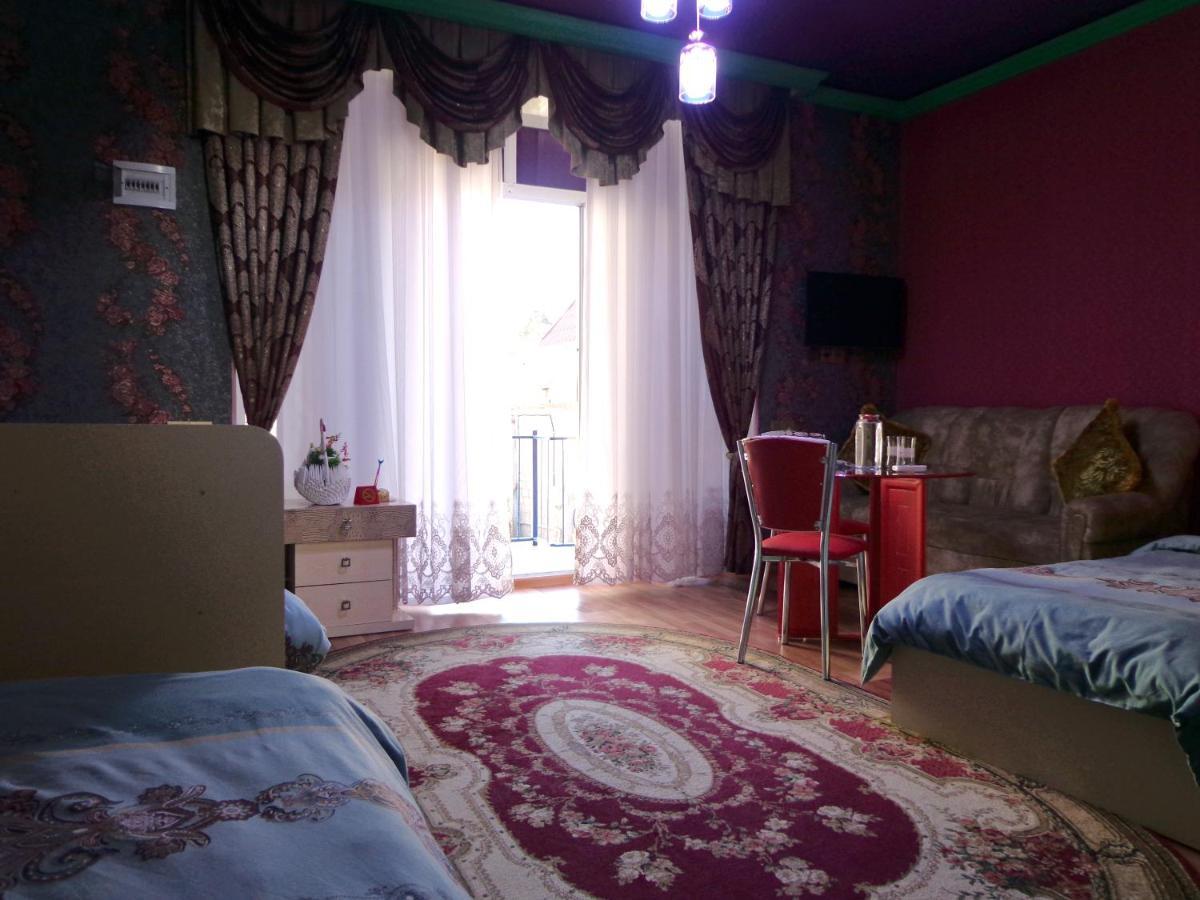 Bed and Breakfast Tubram S Ailəvi Qonaq Evi Шекі Екстер'єр фото