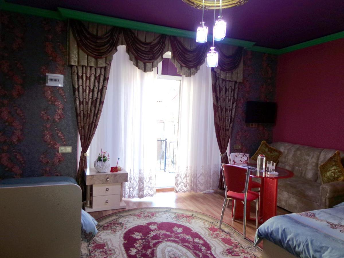 Bed and Breakfast Tubram S Ailəvi Qonaq Evi Шекі Екстер'єр фото