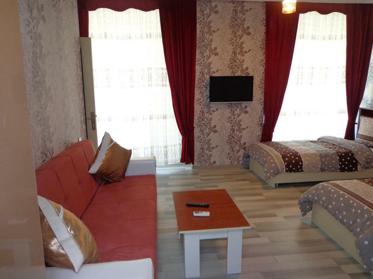 Bed and Breakfast Tubram S Ailəvi Qonaq Evi Шекі Екстер'єр фото